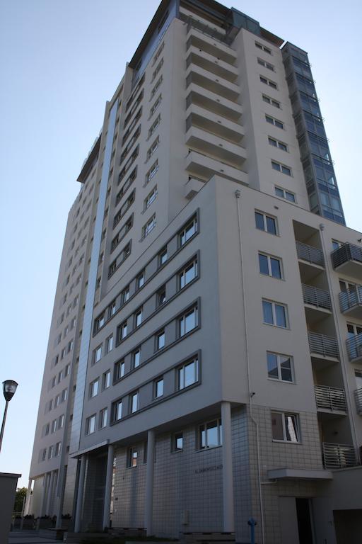 غدانسك Apartamenty Karawela - Marina Primore Widok Na Morze المظهر الخارجي الصورة